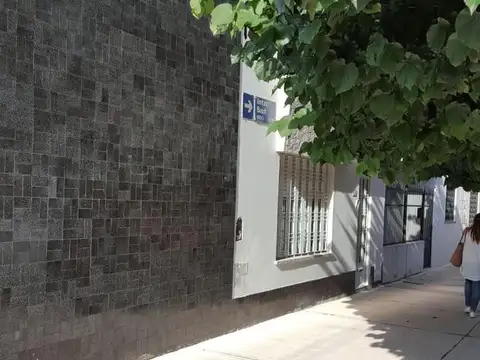 Cosquín 289 e/ El Cardenal y Ventura Bosch