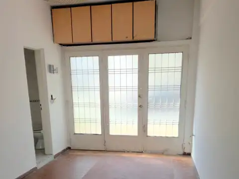 Depto Tipo Casa 5 ambientes con 2 baños