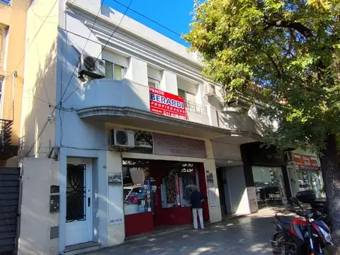 Avenida De Los Constituyentes 3600, Piso 1