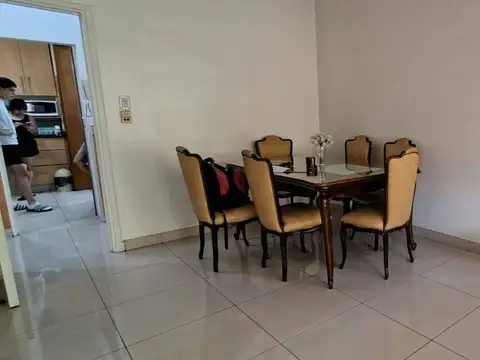 Depto Tipo Casa 4 ambientes con 3 baños