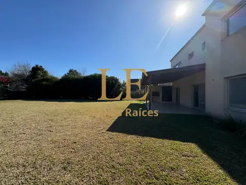 Casa en Venta al Noroeste
