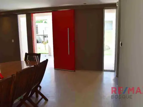 Casa en Venta en Barrio Deportivo 1, USD 180.000