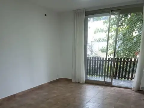 OPORTUNIDAD  2 amb c/balcon, parrilla, Cochera fija, Complejo Verdi Vig 24 hrs, Piscina & SUM