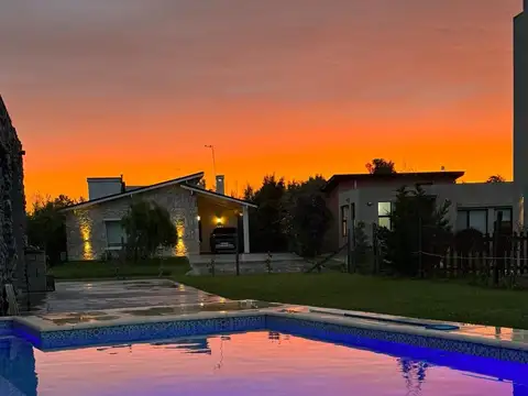 Casa en Alquiler en La Cañada - Los Arces, USD 1.500