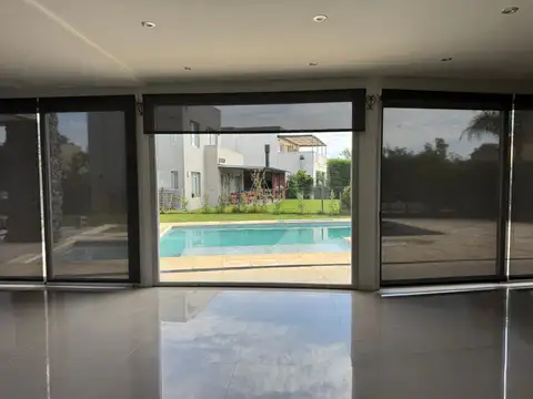 Casa en Alquiler en La Cañada - Los Arces, USD 1.500