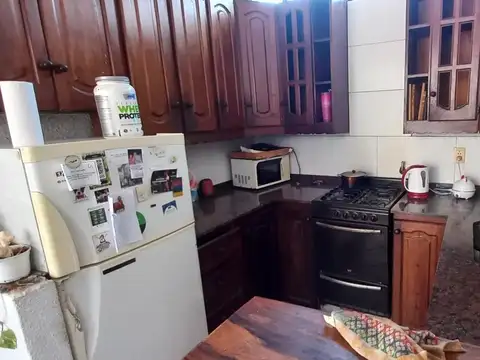 Casa en venta 6 ambientes Avellaneda