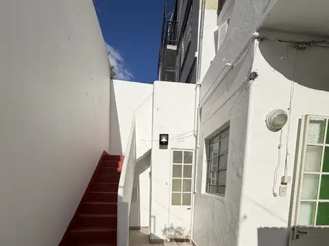 Depto Tipo Casa 4 ambientes con 1 baño