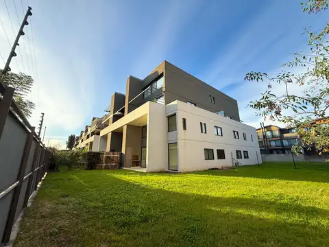 Departamento de 4 Ambientes en Complejo Nuevo Béccar Central - Béccar