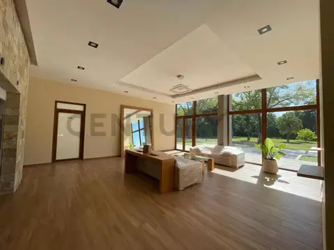 Departamento en Alquiler en Canning, USD 1.100