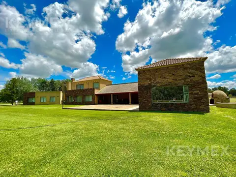 Alquiler casa 5 amb con pileta en Las Vizcachas Exaltación de la Cruz