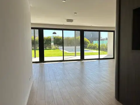 Casa en Venta en Vida, USD 690.000