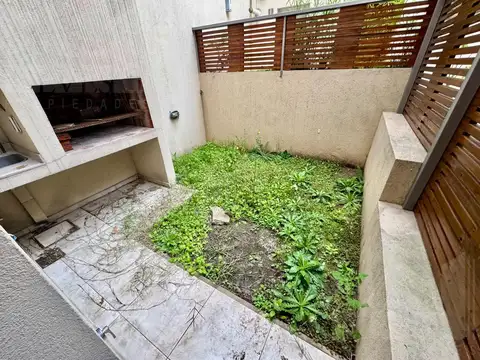 Depto Tipo Casa en Venta con 1 cocheras