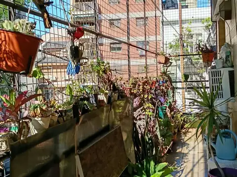 Depto Tipo Casa 5 ambientes con 2 baños