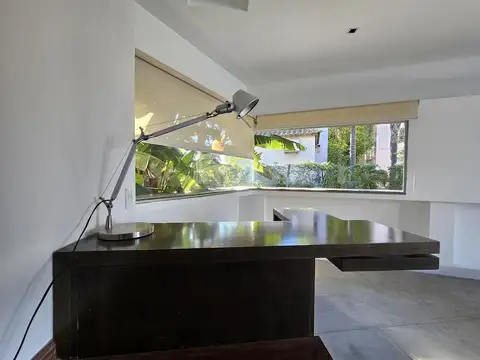 Casa en alquiler anual con muebles de  3/4 dormitorios Santa Bárbara a la laguna, pileta climatizada