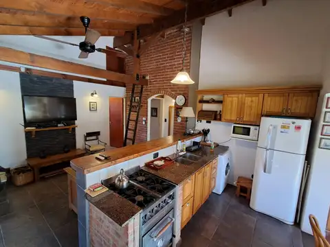 Casa 4 ambientes con 3 baños