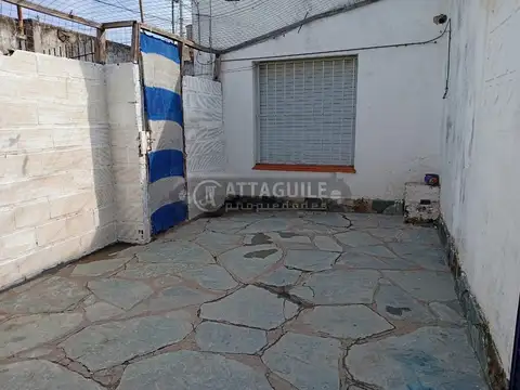 Depto Tipo Casa en Alquiler en San Antonio De Padua, $ 450.000