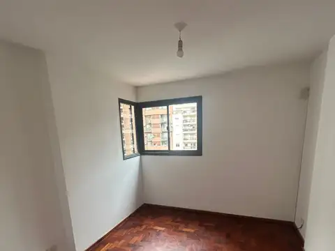 Alquilo Depto de un Dor con Balcon San Lorenzo 440.