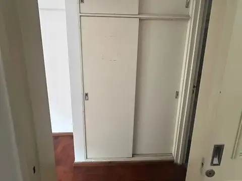 San Lorenzo 400, Piso 7