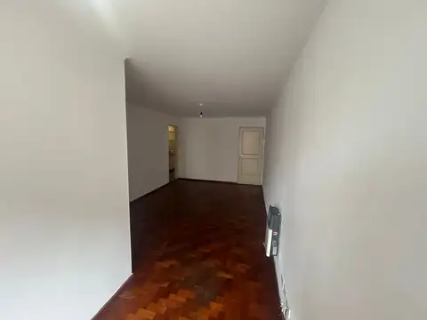 San Lorenzo 400, Piso 7