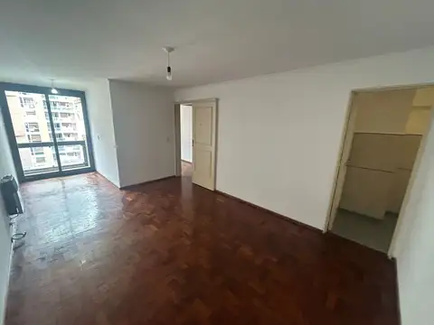 Alquilo Depto de un Dor con Balcon San Lorenzo 440.