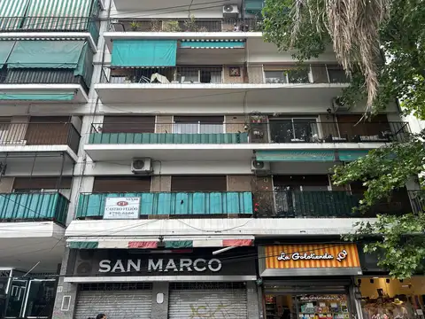 Venta Departamento de 4 ambientes en Olivos