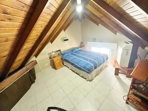 Casa con departamento en Monte Grande