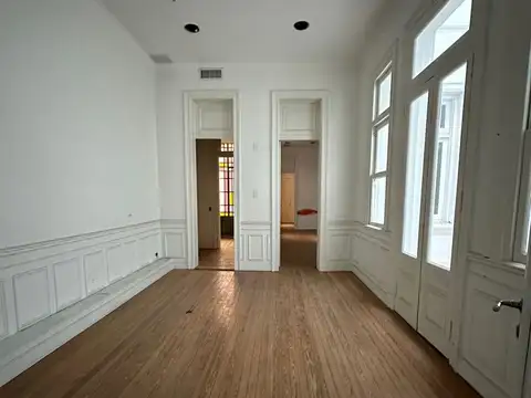 Local en Alquiler en Balvanera, USD 5.500