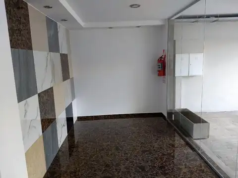 Fraternidad 800, Piso 2°