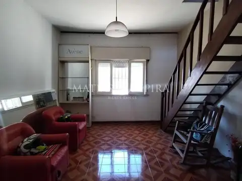 San Roque 4737. Entre Avenida República y Acosta