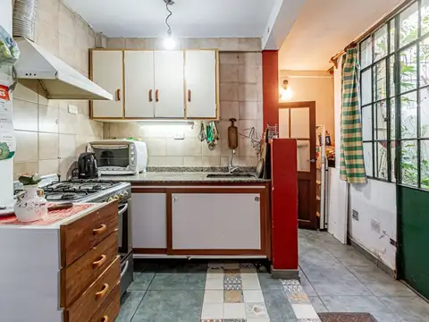 Depto Tipo Casa en Venta 40 años