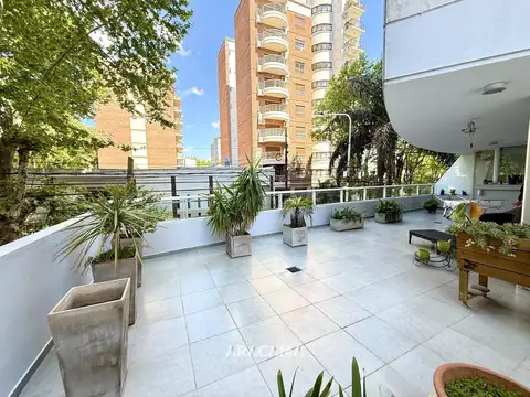 Yrigoyen  al 100