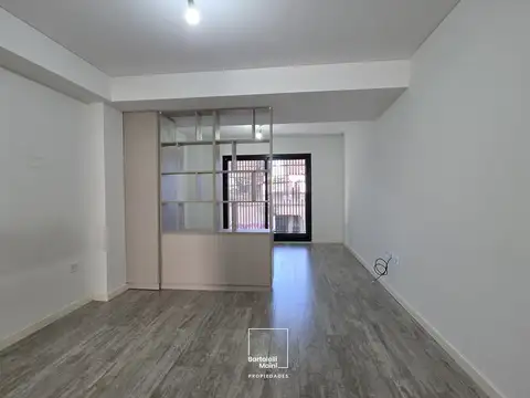 Chacabuco 1800, Piso 01