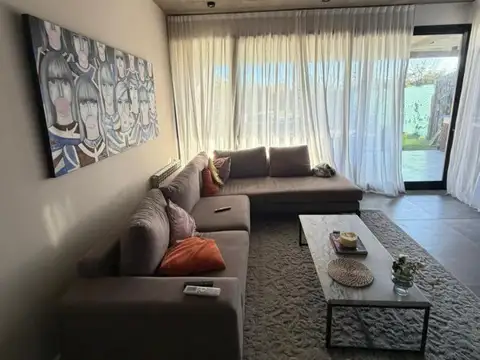 Casa Fisherton