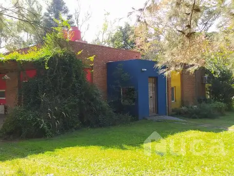 ALQ  VERANO Temporada Completa| MODERNA CASA con Hermoso Jardin | Barrio Las Chacras