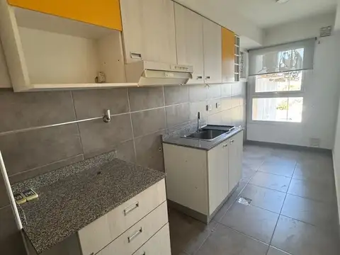 Departamento 4 ambientes con 1 baño