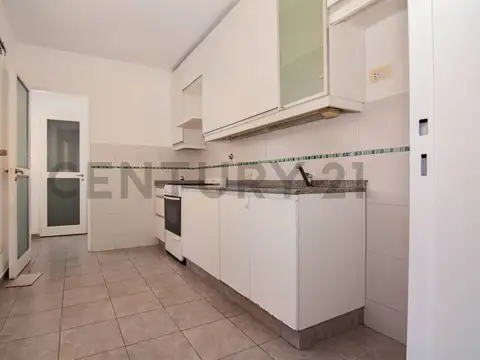 San Juan 700, Piso 7
