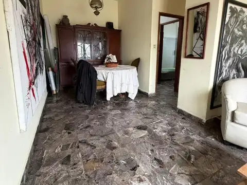 Depto Tipo Casa en Venta 40 años