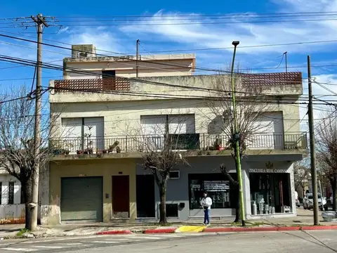 Depto Tipo Casa en Venta de 3 ambientes