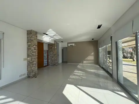 CASA EN VENTA EN WESTON