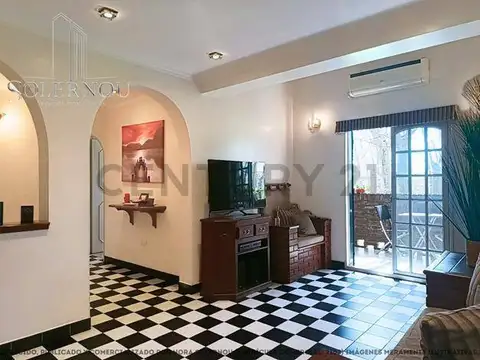 Hipólito Yrigoyen 20300, Piso 0