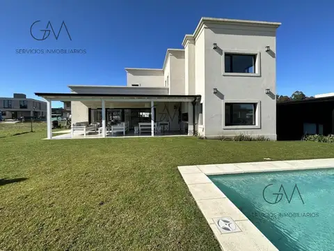 Moderna casa en alquiler temporal