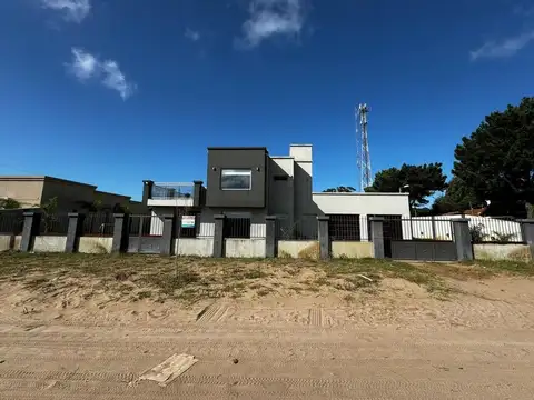Casa en Venta en San Bernardo del Tuyú, USD 195.000