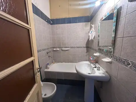 Casa 5 ambientes con 1 baño