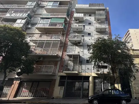 2 AMBIENTES CONTRAFRENTE CON BALCON "SE ALQUILA AMUEBLADO"