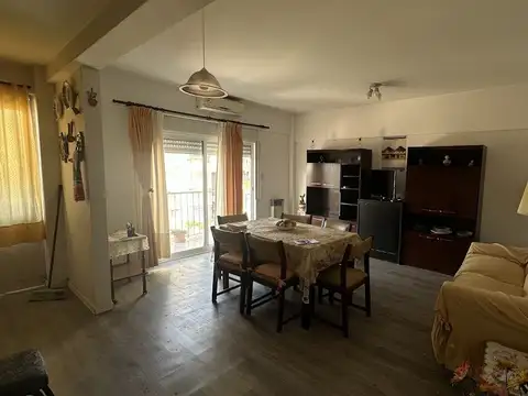 Matheu 700, Piso 5