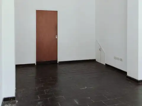 Local en Alquiler en Posadas, $ 950.000