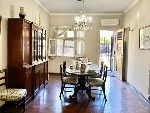 CERRITO 494 - CASA DE 3 AMB. LOTE 480 M2 - OPORTUNIDAD UNICA