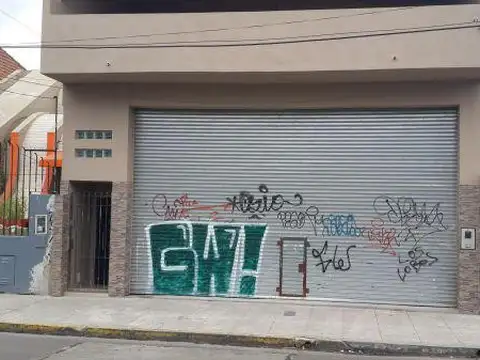 AV. H.YRIGOYEN al 7600