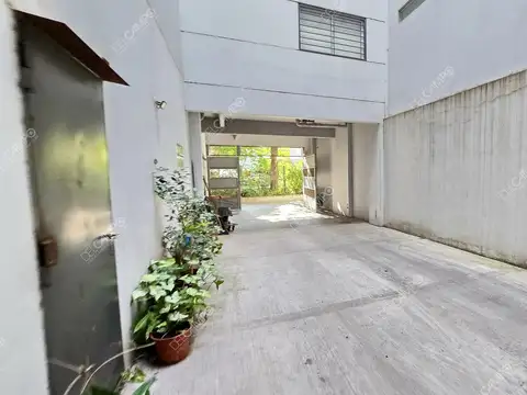 Roosevelt 4800 - Villa Urquiza - Cochera Fija con Portón Automático y Mediasombra - Bajas Expensas