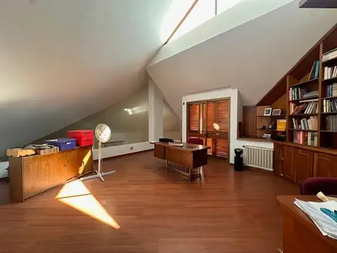 Casa en Venta excelente ubicacion Barrio Urca